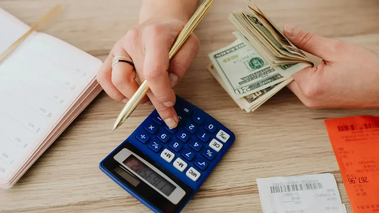 Money Saving Cutting Expenses