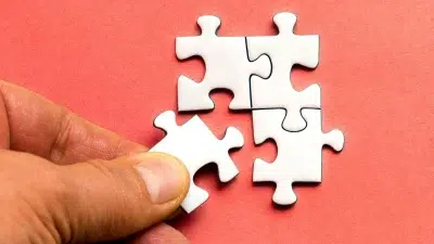 Website Belajar Gratis Terbaik 2026 untuk Skill Baru Problem Solving Puzzle Pieces
